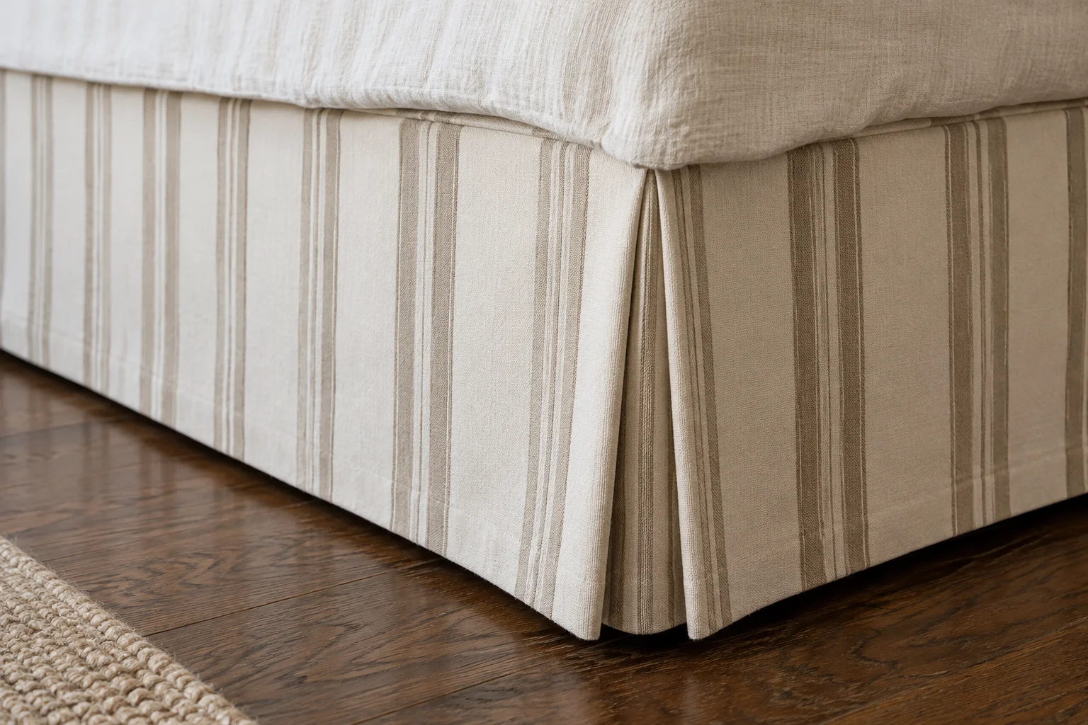 Bed valances